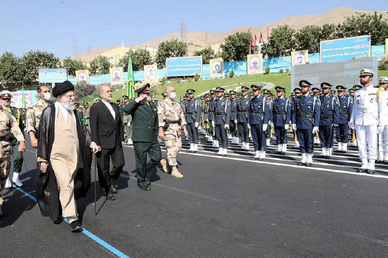 伊朗最高领袖哈梅内伊在武装部队军官大学的毕业典礼上第一次就玛莎·阿米尼之死及其引发的抗议事件发表评论，他说阿米尼的死亡“深深令他痛心”，并称之为由敌人挑起的“令人痛苦的事件”